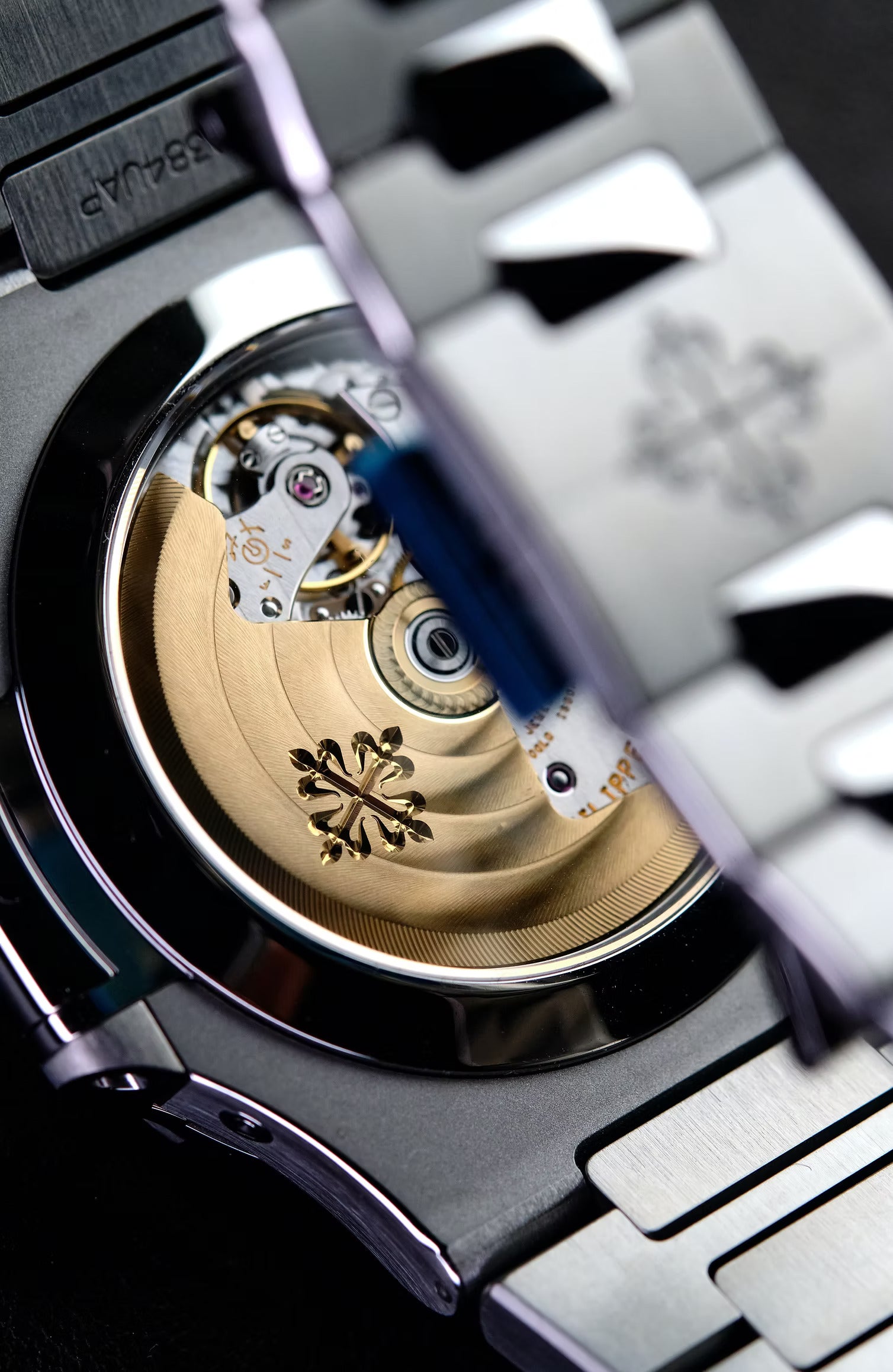 Patek_Philippe.jpg?v=1747123532&width=1508
